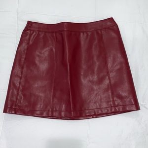 Forever 21 girls faux leather skirt burgundy